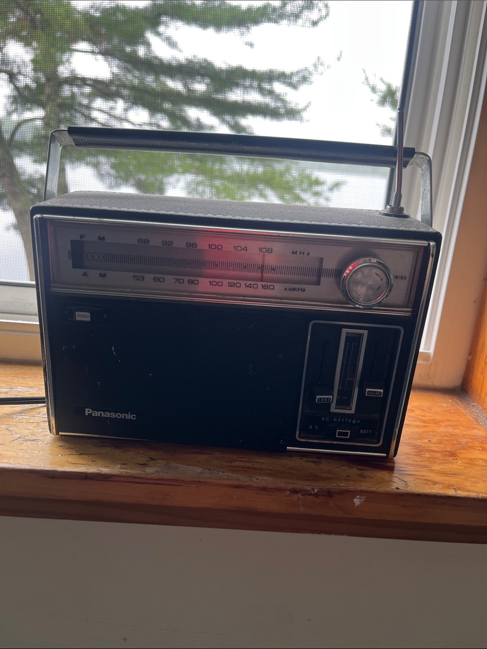 Panasonic Black and Silver Portable AM/FM Radio VINTAGE